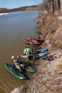 Gearing up our boats on the Talkeetna River_0002